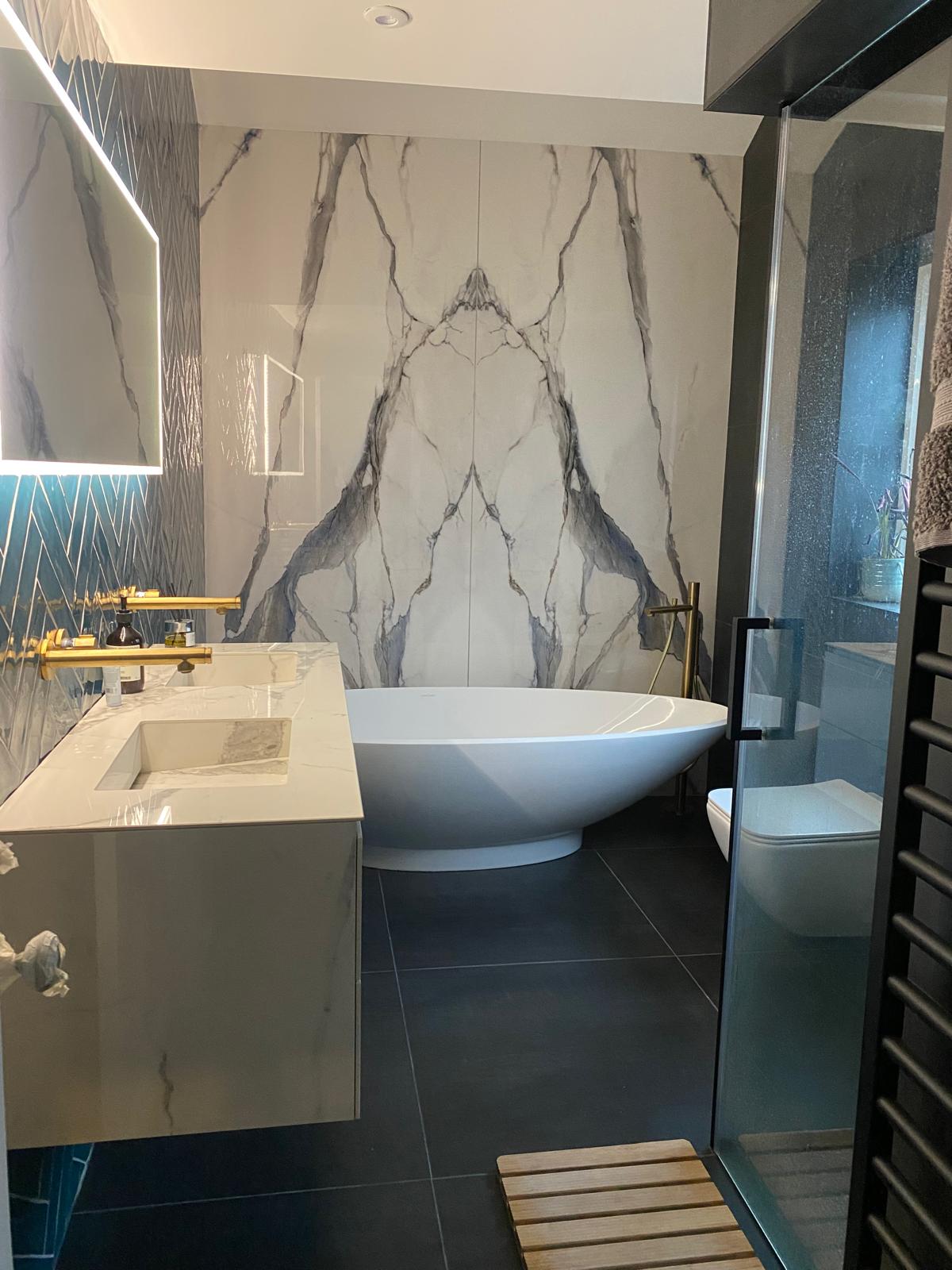 Luxury wet room designed by Luxe Bathroom Studio